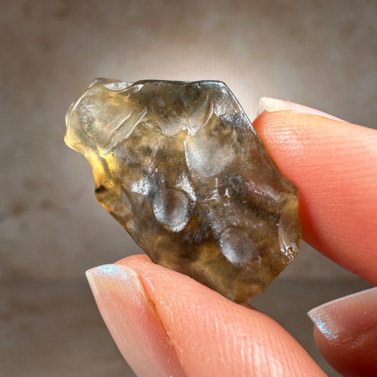 Dark Libyan Desert Glass Tektite (3.03g) Sahara Desert, Egypt