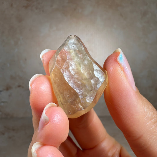 Libyan Desert Glass Tektite (6.46g) Sahara Desert, Egypt