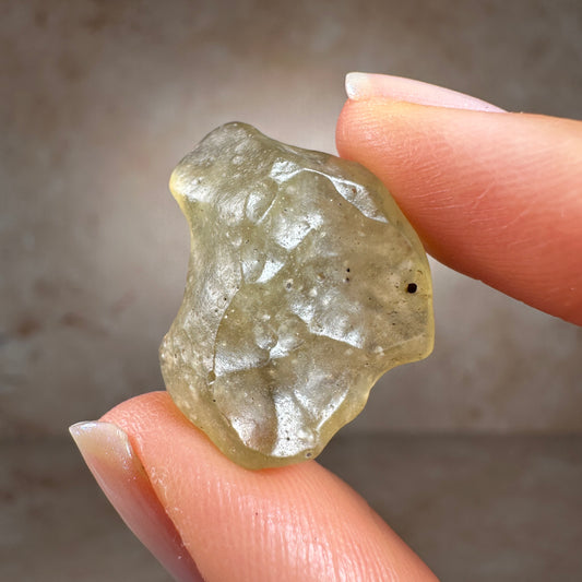 Libyan Desert Glass Tektite (3.9g) Sahara Desert, Egypt