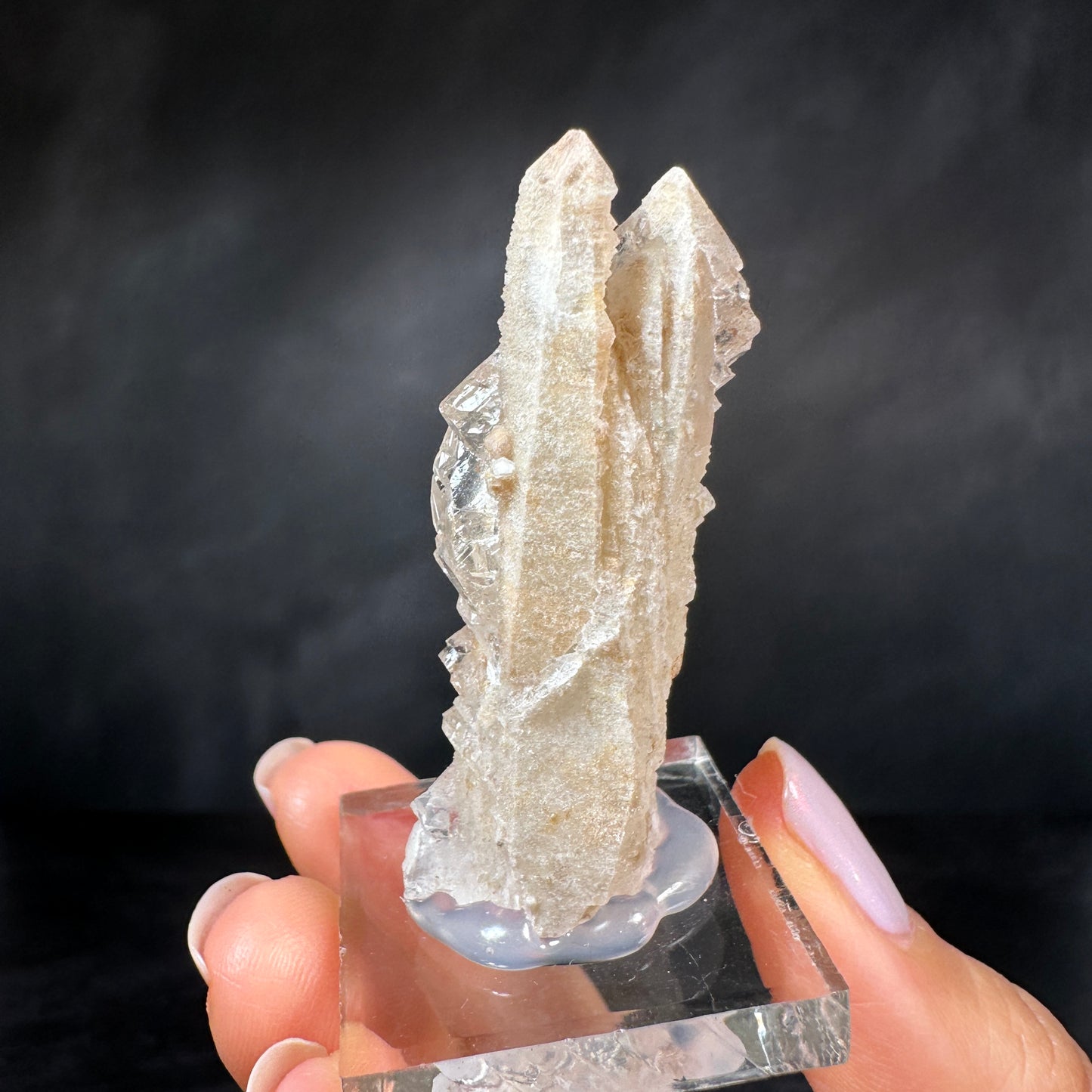 Growth Interference Quartz (17g) Bor Quarry, Dalnegorsk, Russia