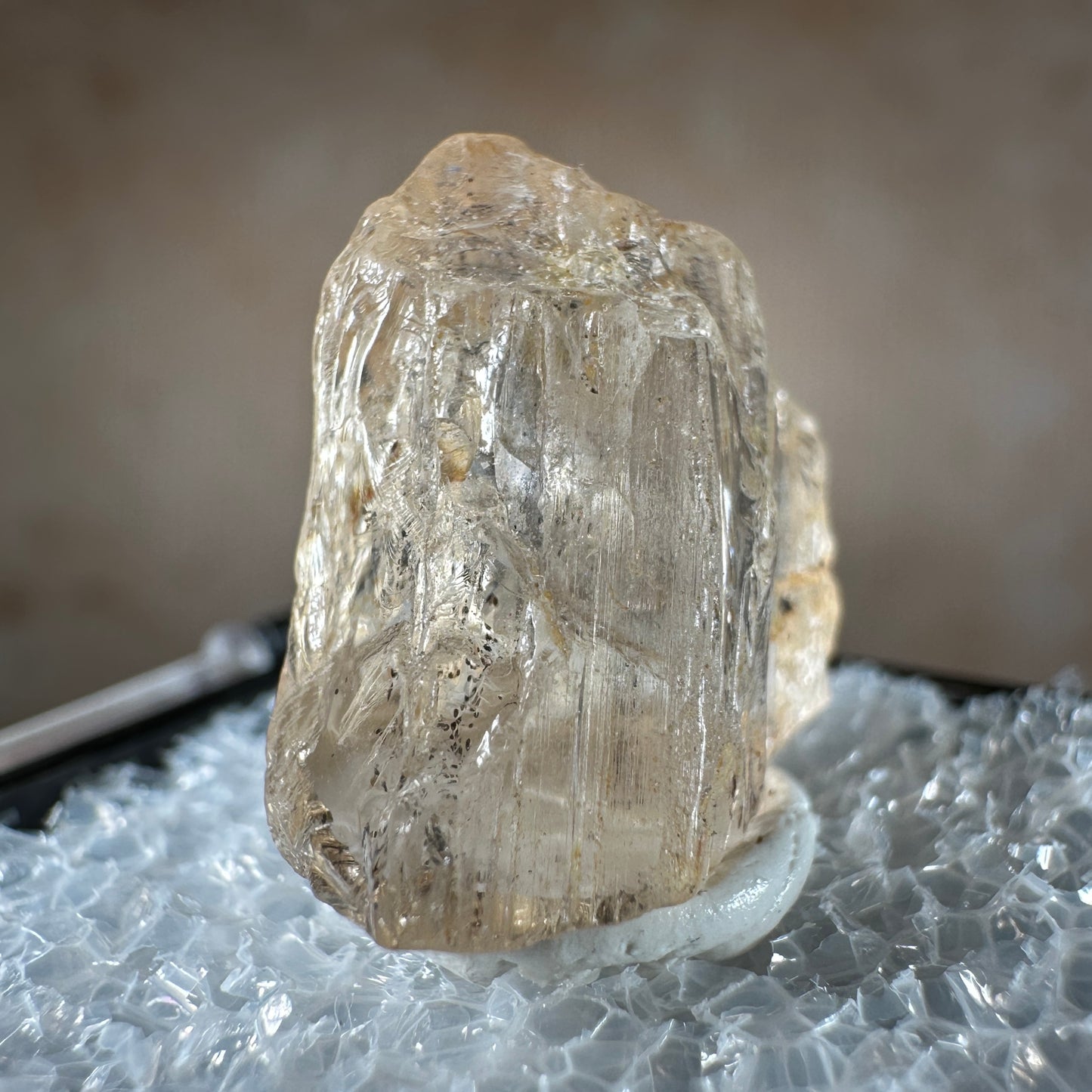 Golden Scapolite 4.04g, Soamatasy, Ihosy District, Madagascar